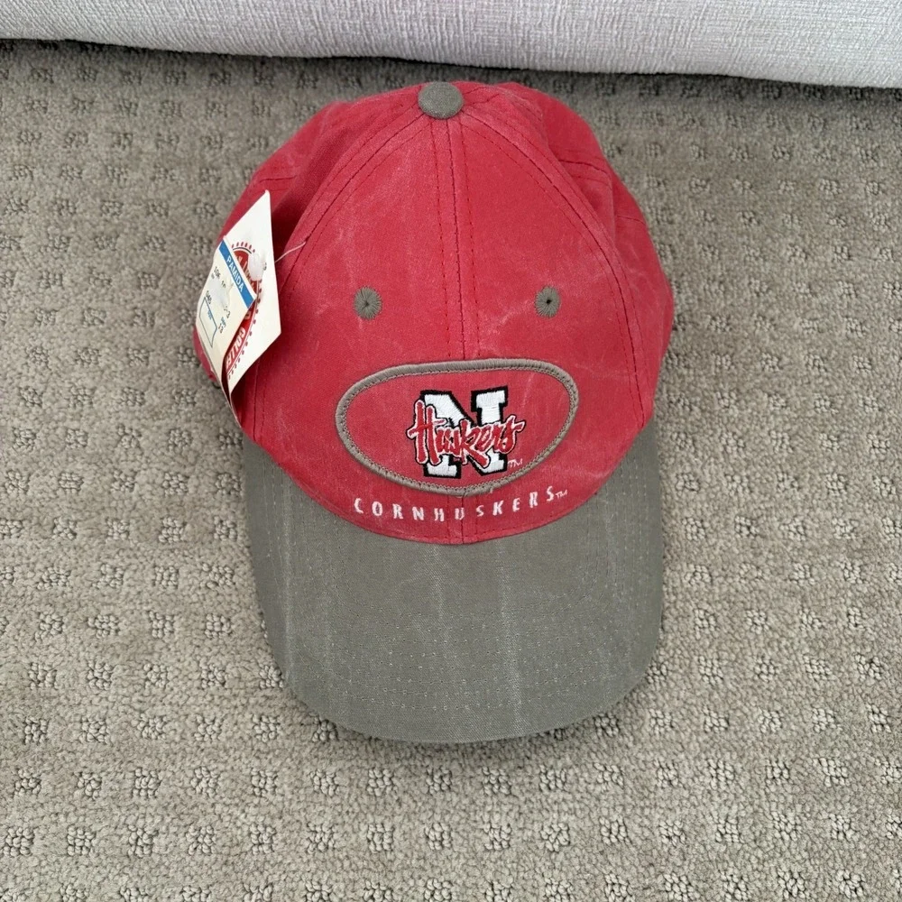 Vintage University of Nebraska Cornhuskers Adjustable Hat Adult Unisex Red NWT‎